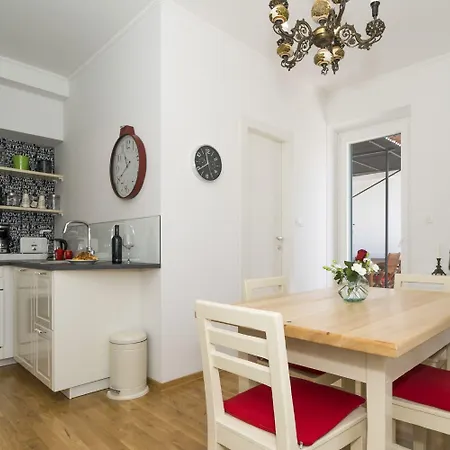 Dinka With Terrace Spalato