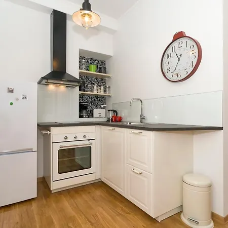 Dinka With Terrace Daire Split