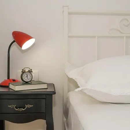 Dinka With Terrace Σπλιτ