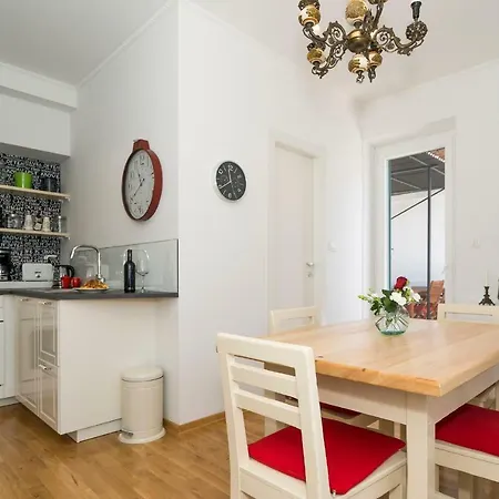 Dinka With Terrace * Split